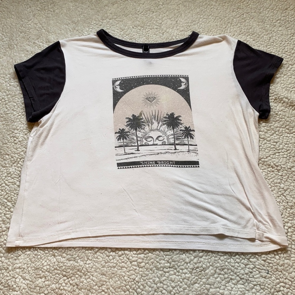 Graphic tee